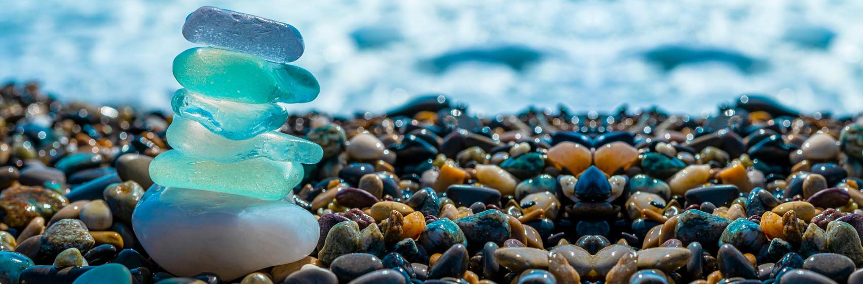 Lynne Caddick Sea side banner